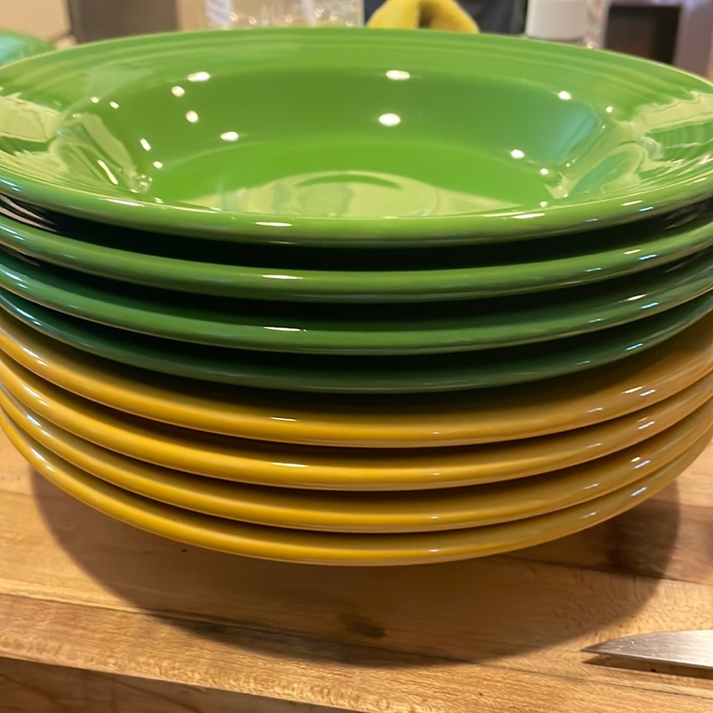 Fiestaware soup bowls green lot of 4 of same color (yellow sold)